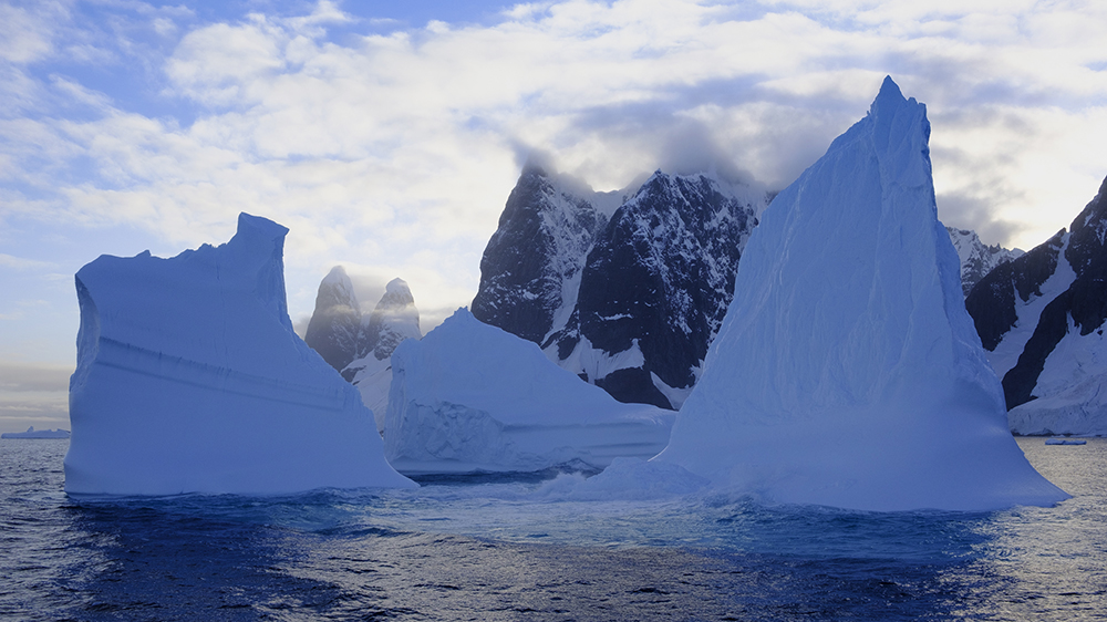 antarctica photo tour polar latitudes